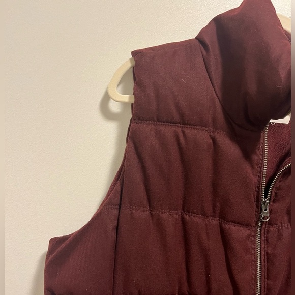 Old Navy Burgundy Puffer Vest - Picture 3 of 4